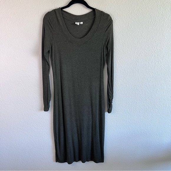 GAP Dresses & Skirts - GAP Women’s Cozy Rib Long Sleeve Knee Length Dress Olive Heather